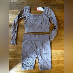 H&M matching workout set, crop top w/biker shorts